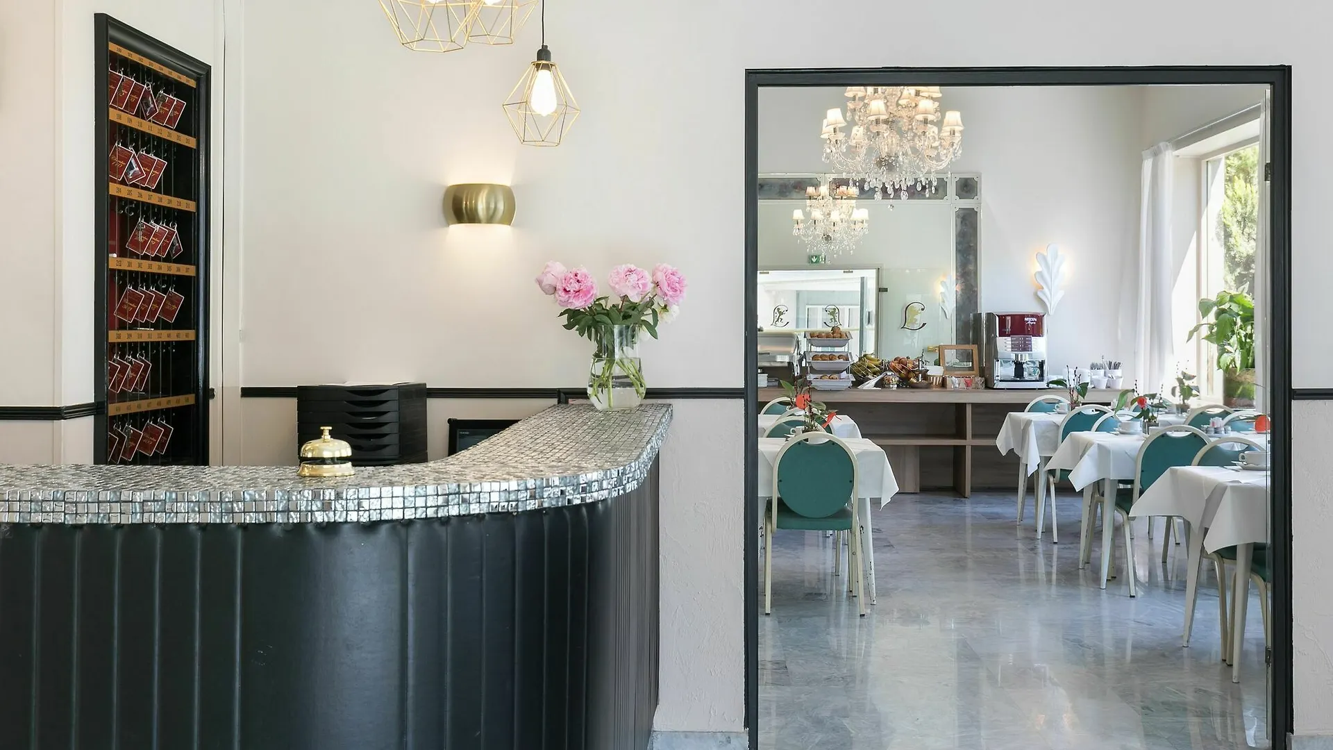 Hotel Locarno Nice France