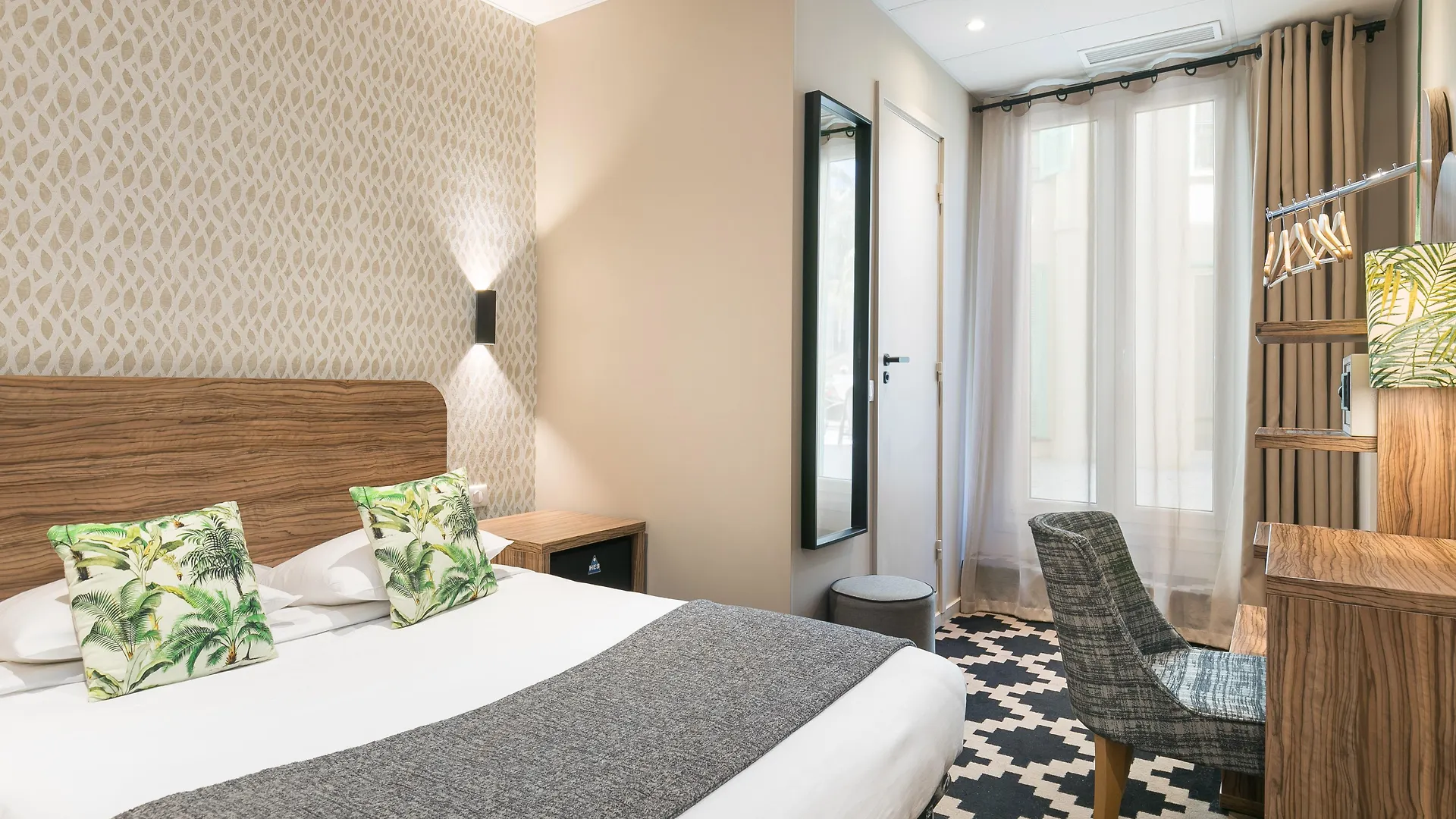 Hotel Locarno Nice 3*,