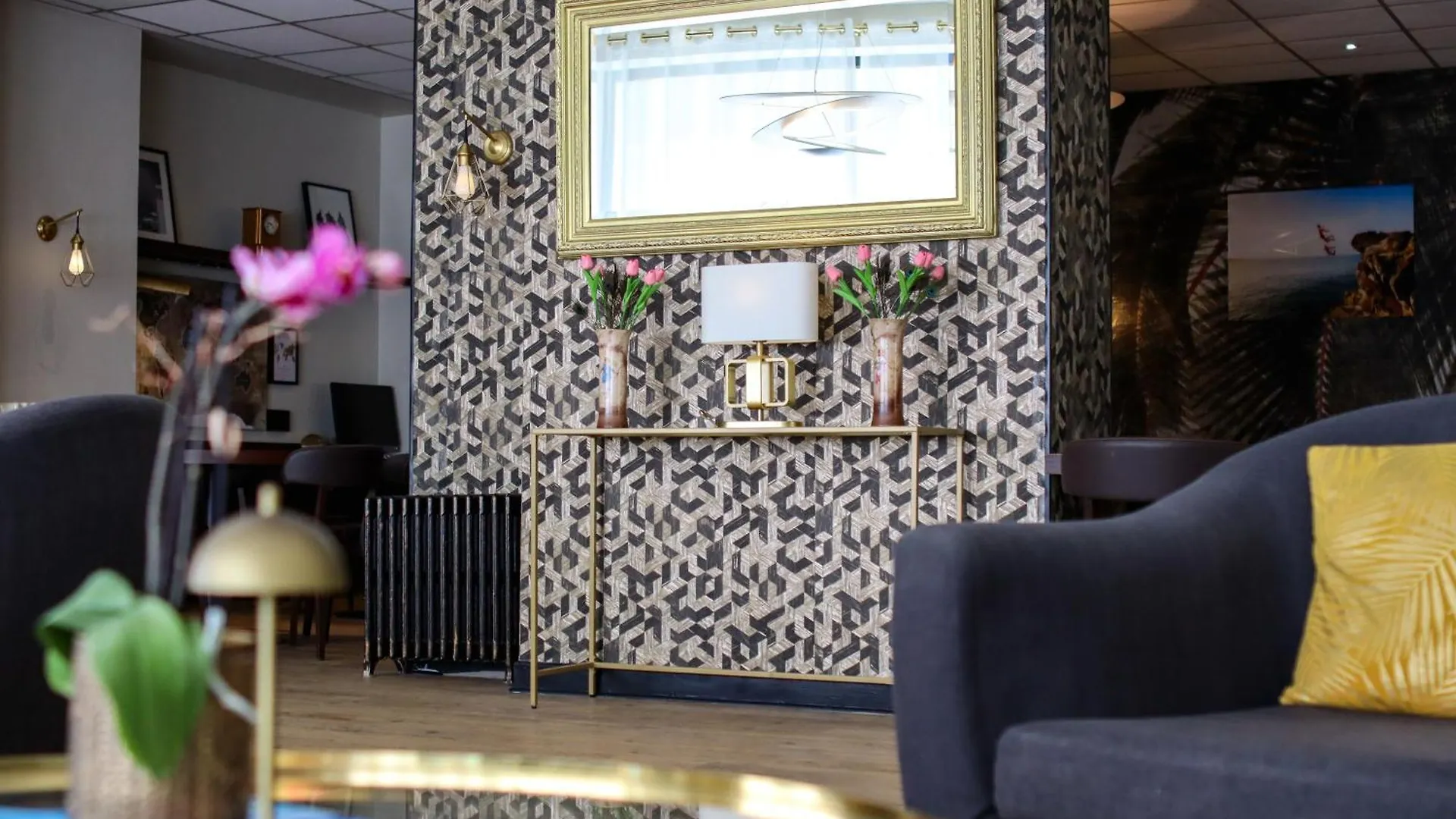 Hotel Locarno Ницца